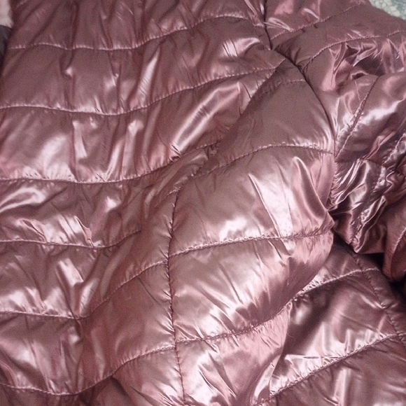 Renuar Stylish Brown Quilted Women's Jacket with Faux Fur Trim - Picture 5 of 13